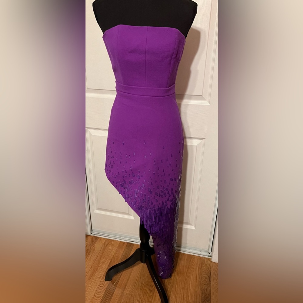 Gradient Payettes asymmetric strapless dress